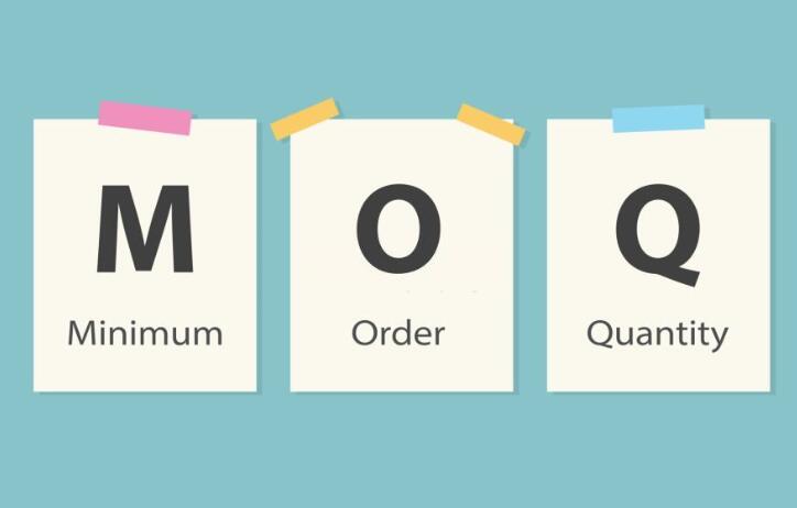 Que devons-nous faire si la quantité commandée par le client ne correspond pas au MOQ (quantité minimum de commande) ?